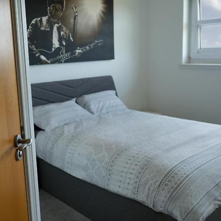 Modern Apartment Ayr Town Centre Prestwick Eksteriør bilde