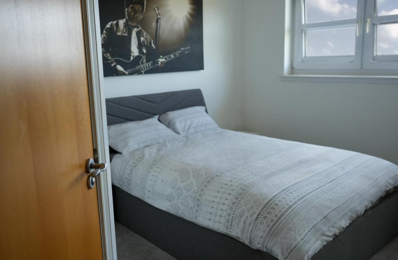 Modern Apartment Ayr Town Centre Prestwick Eksteriør bilde