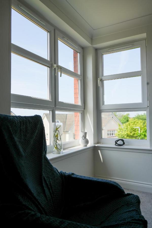 Modern Apartment Ayr Town Centre Prestwick Eksteriør bilde